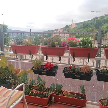 ベッド・アンド・ブレックファスト Fiori D'alassio Vacanze Liguria アラッシオ
