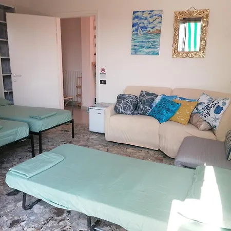 Fiori D'alassio Vacanze Liguria * アラッシオ