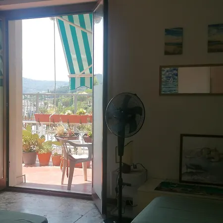ベッド・アンド・ブレックファスト Fiori D'alassio Vacanze Liguria アラッシオ