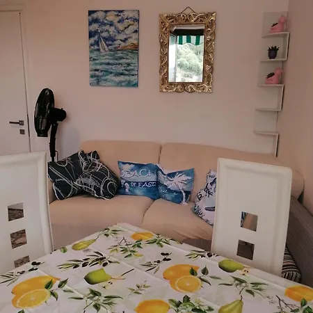 Fiori D'alassio Vacanze Liguria ベッド・アンド・ブレックファスト