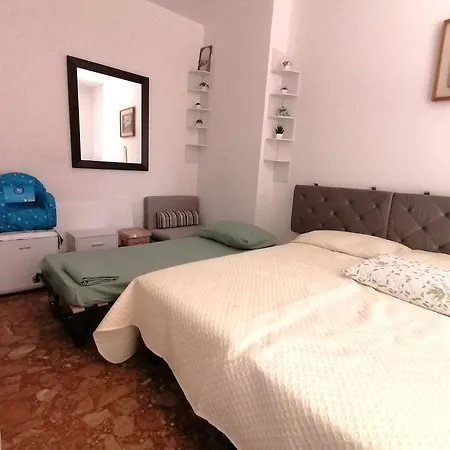 Fiori D'alassio Vacanze Liguria ベッド・アンド・ブレックファスト